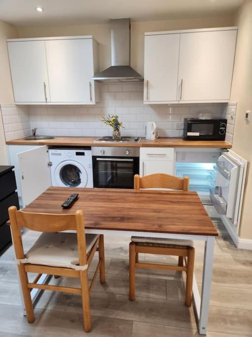 Beautiful Private En-Suite Room With Its Own Entry Bexleyheath Exterior foto