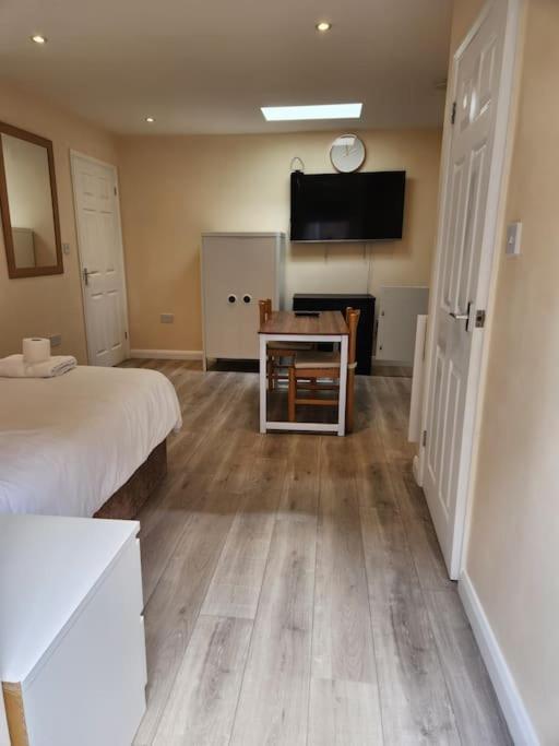 Beautiful Private En-Suite Room With Its Own Entry Bexleyheath Exterior foto