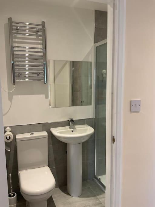 Beautiful Private En-Suite Room With Its Own Entry Bexleyheath Exterior foto